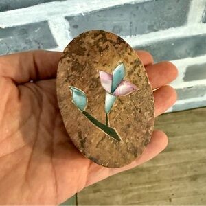 Vintage Hand Carved Oval  Soapstone Trinket Box ~ Mother of Pearl Inlay India